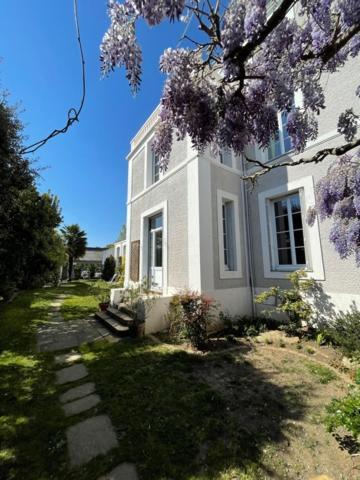 Bed & Breakfast Maison Latour *